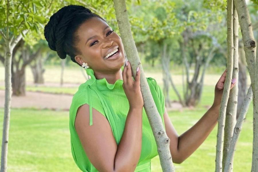 Zenande Mfenyana Biography, Age, Husband, New Look, Parents, Baby Daddy, Siblings, Net Worth, House & Cars