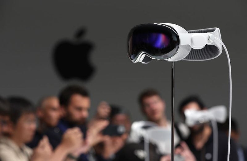 Apple'S Vision Pro Headset Ignites Interest Buy Fails To Provoke Tangible Stock Bounce 2