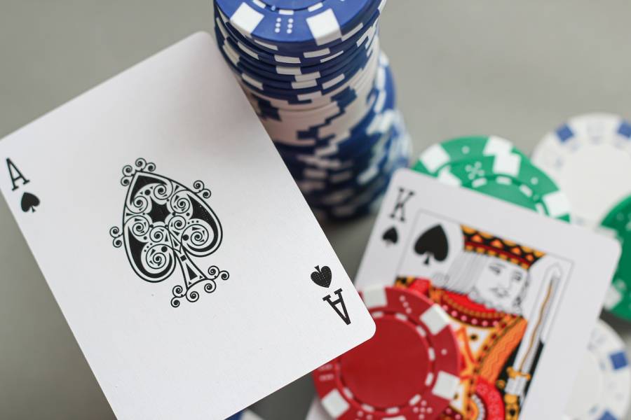 Can I Play Baccarat at Live Dealer Online Casinos?