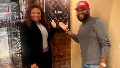Fans Congratulate Chef Siba Mntongana As Her Restaurant Hosts American Actor Anthony Anderson