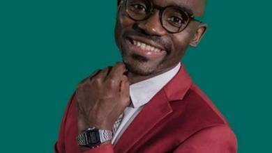 Dr Musa Mthombeni Provokes Laughter In Ladies' Wigs And Gown - Watch 13
