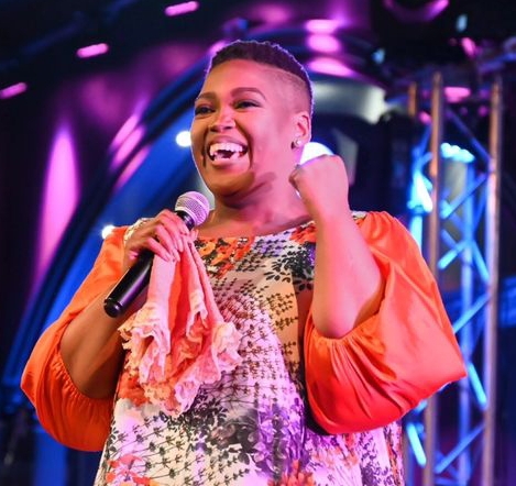 Hle Defends Ntokozo Mbambo Against Kelly 1