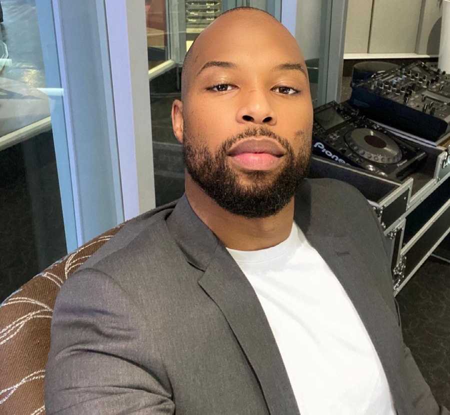 Sizwe Dhlomo Reacts To Sol Phenduka VIsiting Tbo Touch