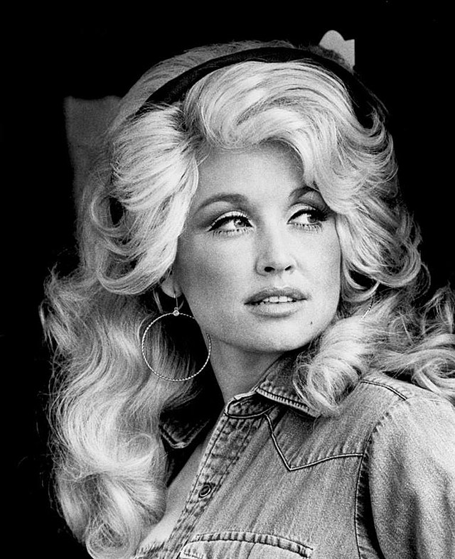 Dolly Parton'S Pllastic Surgery Regrets