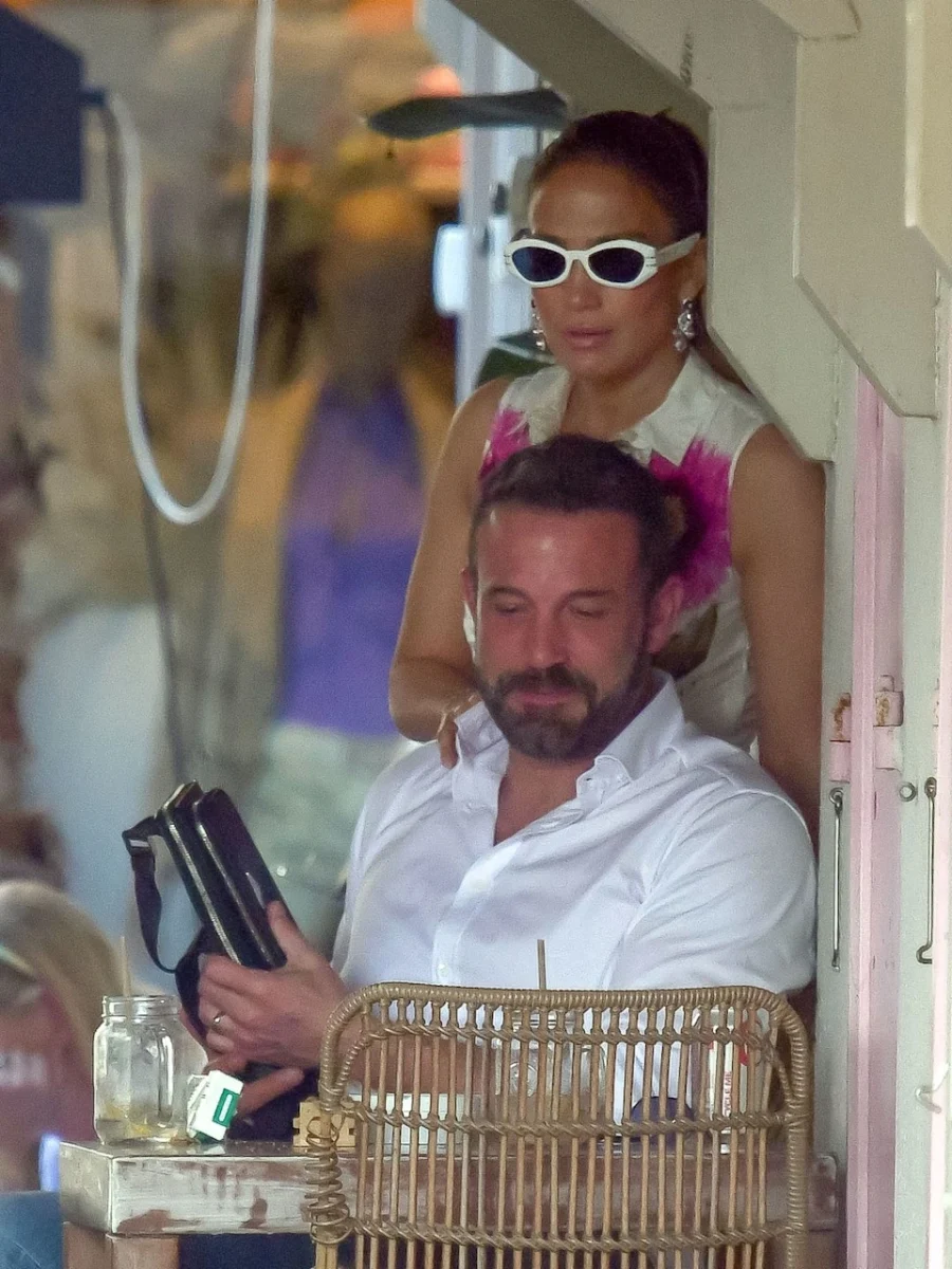 Jennifer Lopez And Ben Affleck Enjoys A Sun-Soaked Vacation 13