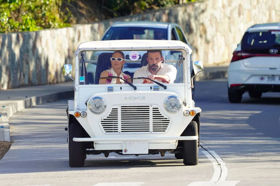 Jennifer Lopez And Ben Affleck Enjoys A Sun-Soaked Vacation 10