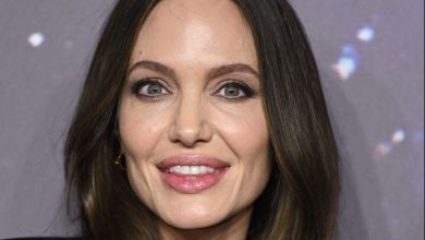 Angelina Jolie'S Bonding Moment With Her Kids