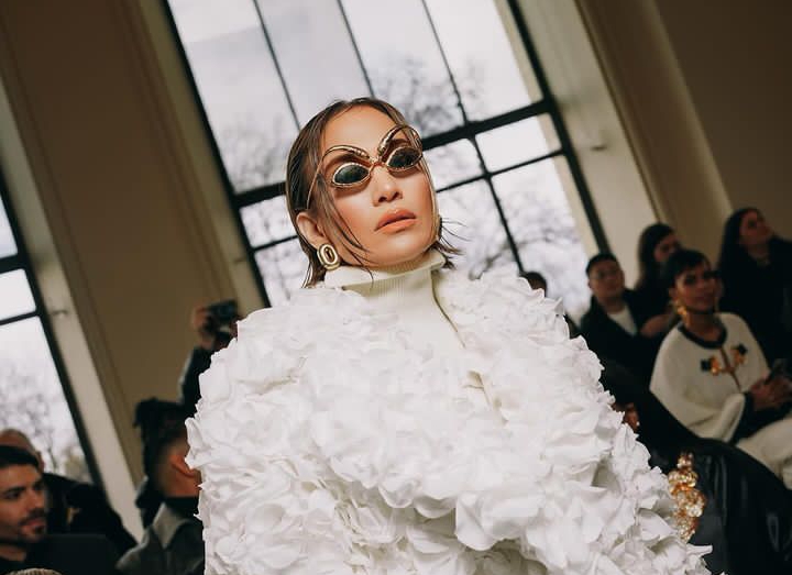 Jennifer Lopez Stands Out At Paris Fashion Week 1