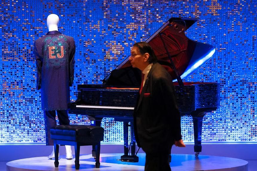 Elton John'S Treasures Command The Spotlight: $8 Million Raised At New York Auction 4