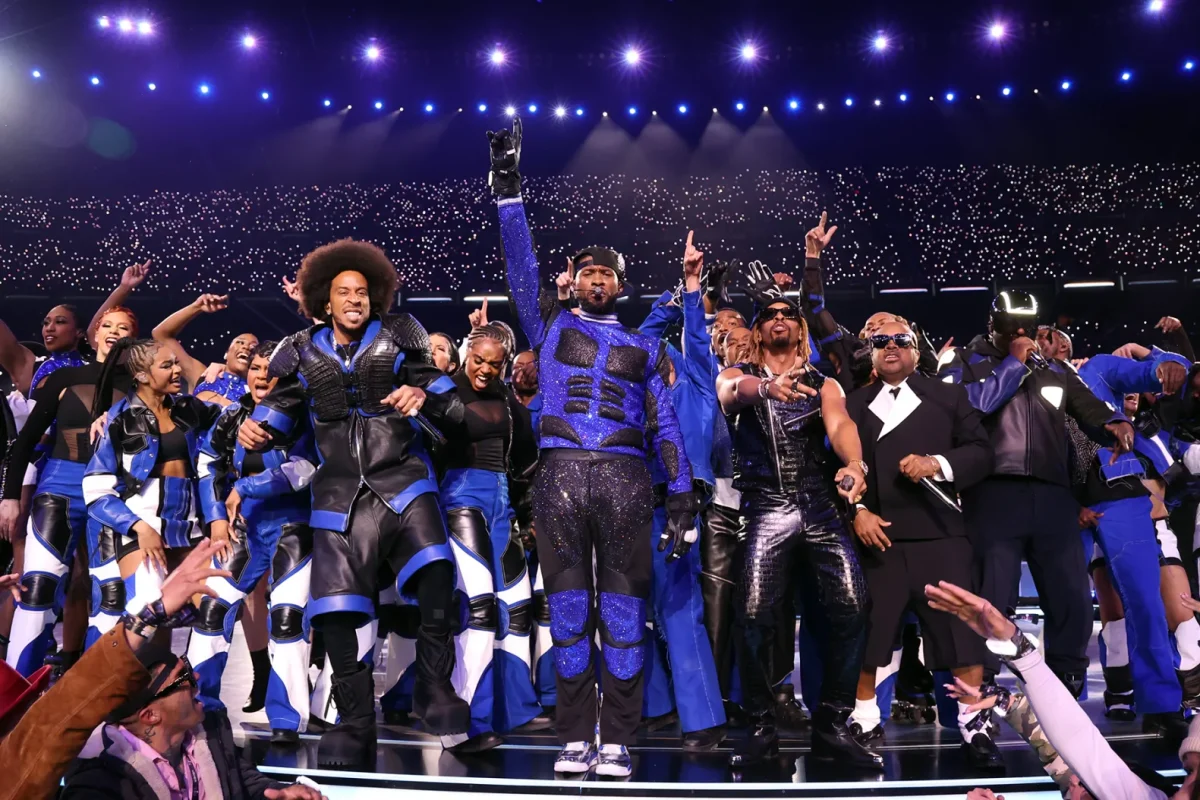 Super Bowl Lviii Lights Up Las Vegas With Usher'S Electrifying Halftime Show 4