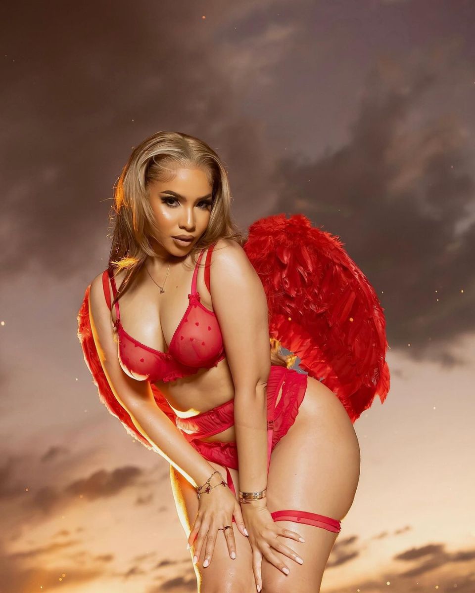 Thuli Phongolo Ignites Social Media With Valentine'S Day Spectacle 4