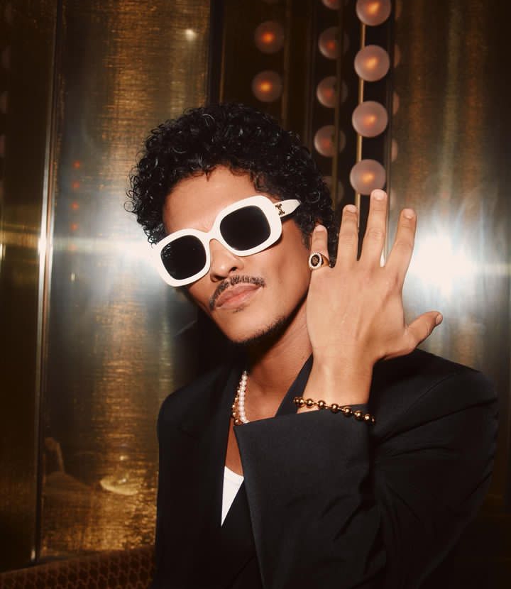 Bruno Mars Alleged To Be Drowning In Casino Gambling Debt 1