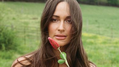 Kacey Musgraves Dives Into &Quot;Deeper Well&Quot; With Latest Album Release 14