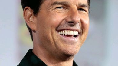 Tom Cruise Thrills Birthday Guests With His Dance Moves 9