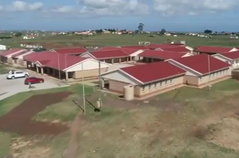 Premier Oscar Mabuyane Unveils R106M School 2