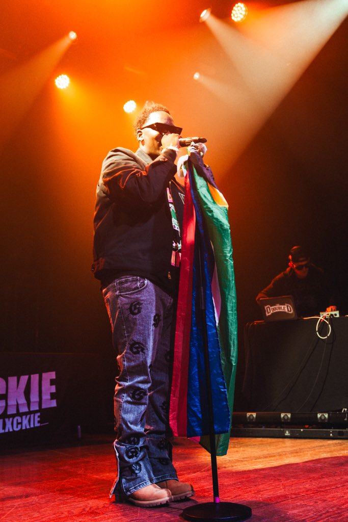 Blxckie Wraps Up U.s. Tour In A Spectacular Fashion 7