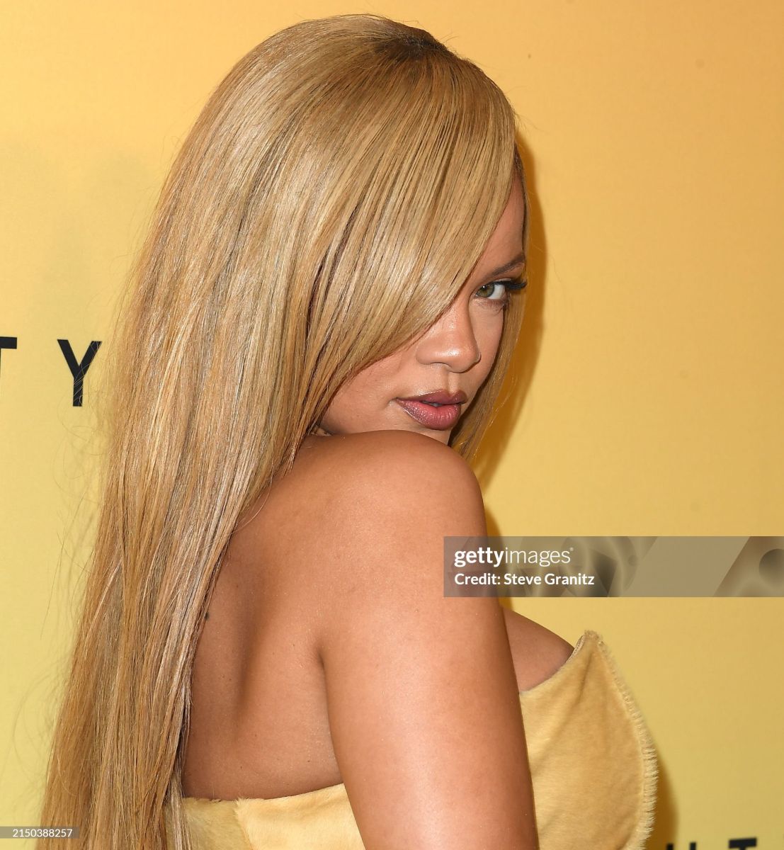 Rihanna'S Fenty Beauty Brand Illuminates With Latest Launch In Los Angeles 5