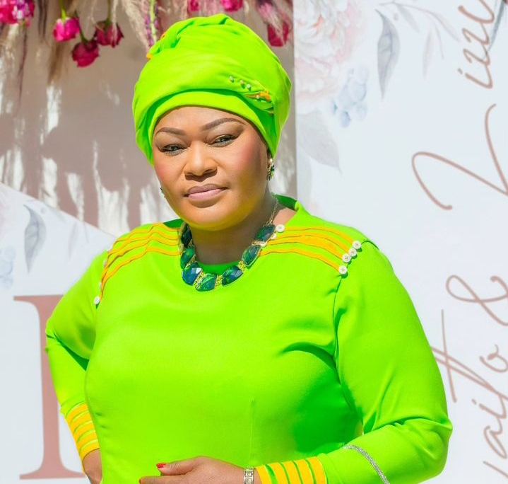 Harriet Manamela Shows Love To Flo Masebe 7