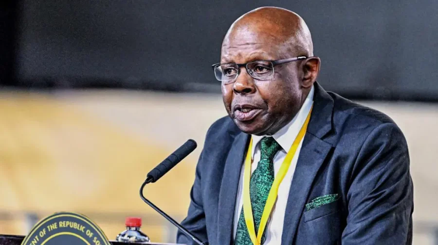 Biography of Mandlakayise John Hlophe