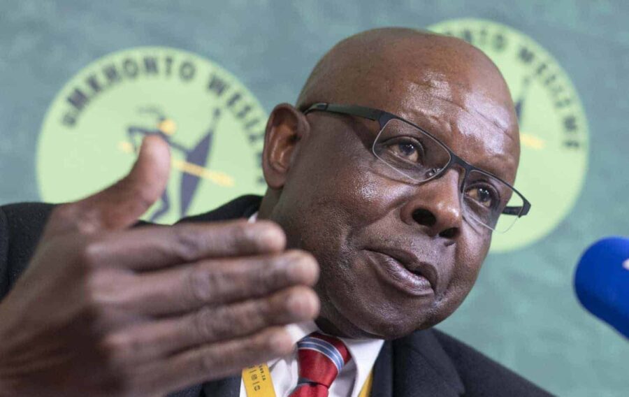 Biography of Mandlakayise John Hlophe