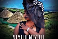 Rethabile Khumalo "Ntyilo Ntyilo" (ft. Master KG) Song Review